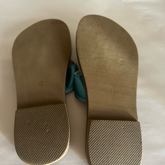 Women’s flip flops - Picture 3 of 3